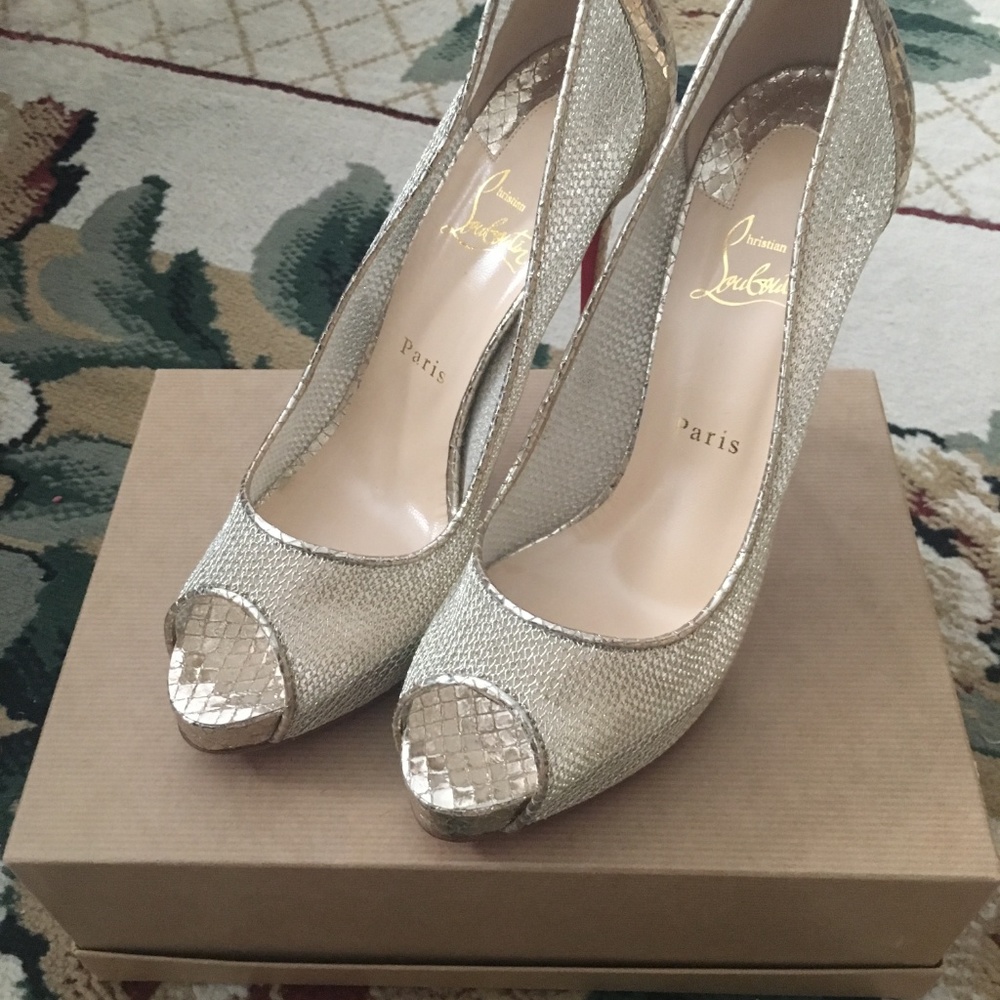 NWOT Christian Louboutin Very Rete Metal Filet - Picture 3 of 7